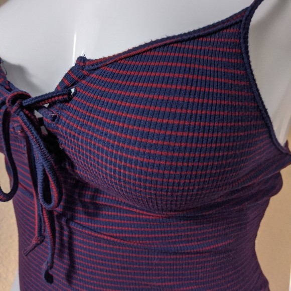 Stunning fitted Striped Navy Red Sexy Bodycon - Picture 10 of 10